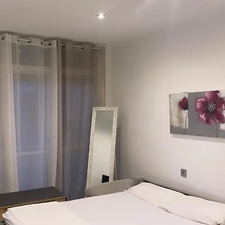 Apartsalou Tati *