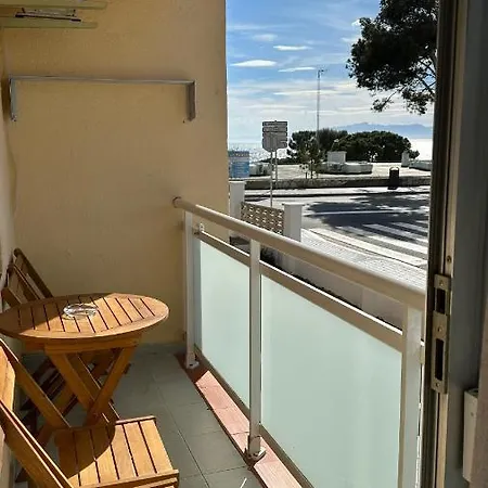 Apartsalou Tati