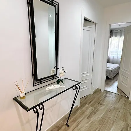 Apartsalou Tati